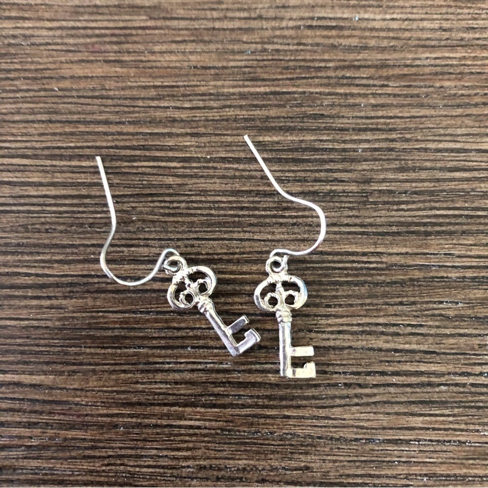 Sliver metal key fishhook earrings
